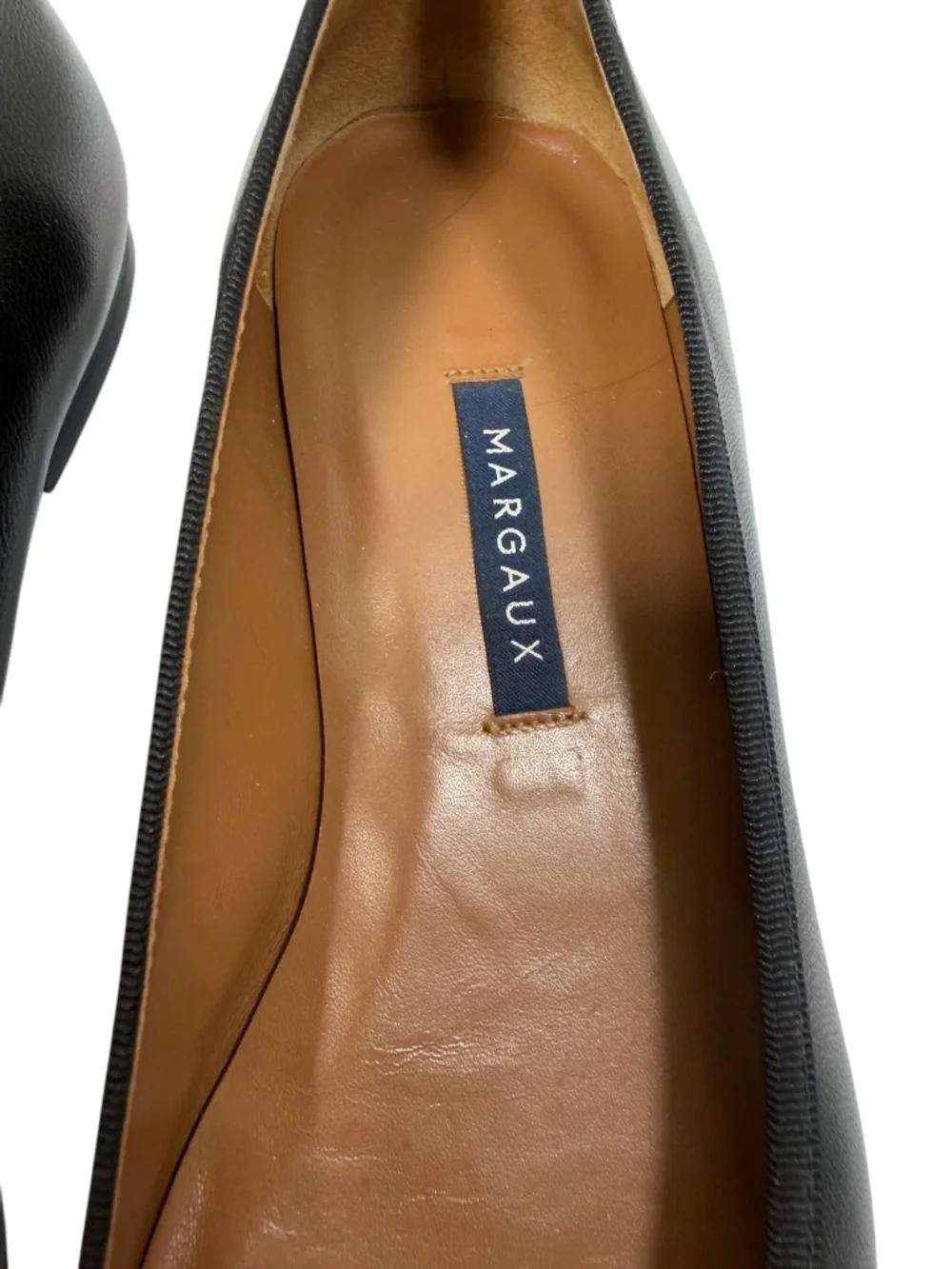 Margaux model pointe